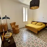 Grand Appartement En Centre Ville Avec Terrasse